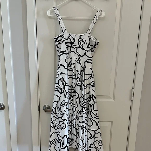 White House Black Market Monochrome Floral Midi Dress - Picture 5 of 5